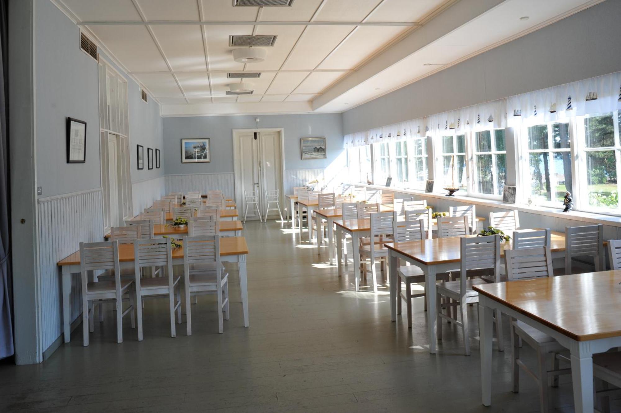 Maentyluodon Hotelli Pori Exterior foto